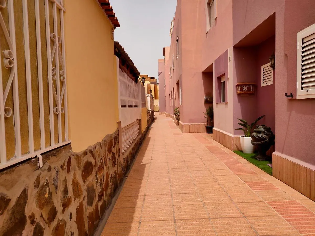 Apartamento Luminoso Dúplex muy Céntrico y cerca de la Playa