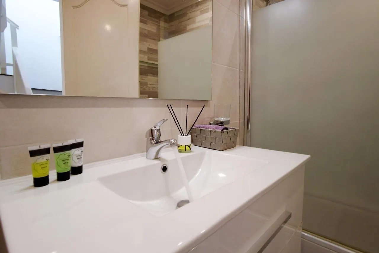 Luminoso Dúplex muy Céntrico y cerca de la Playa Apartamento